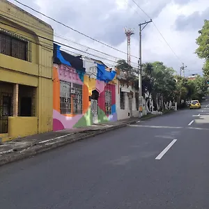  Pensión Casa Linda Medellin, Centro